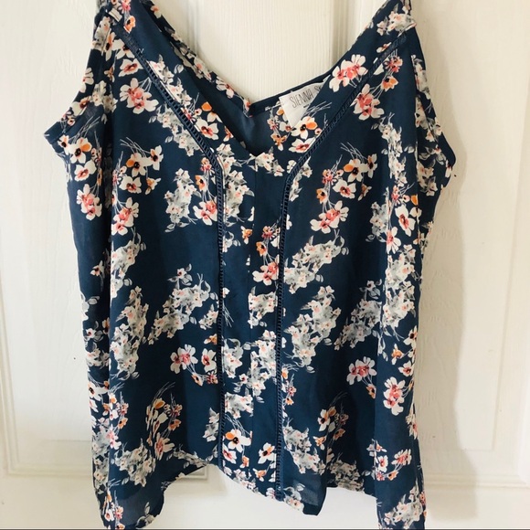 NWT SIENNA SKY Navy floral lightweight spaghetti strap tank top size XS - Picture 2 of 7